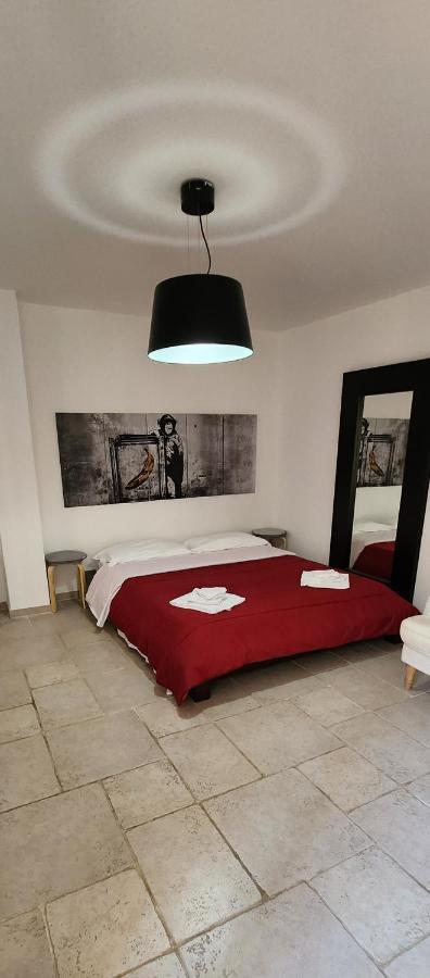 Simone Apartment *